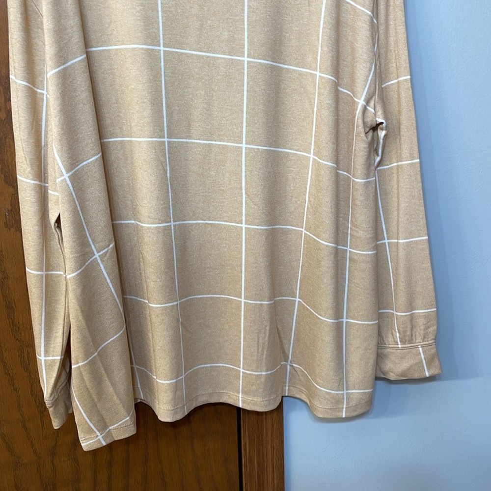 LANE BRYANT NWT Size 18/20 Tan White Relaxed Long-Sleeve Funnel-Neck Sweatshirt - Picture 12 of 12